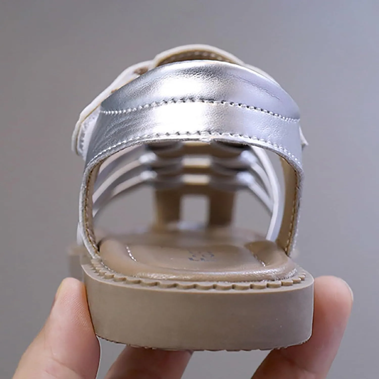 Boys Girls Sandals Open Toe Breathable Non-Slip Flat Summer Beach Lightweight Slip On Sandals For Toddler