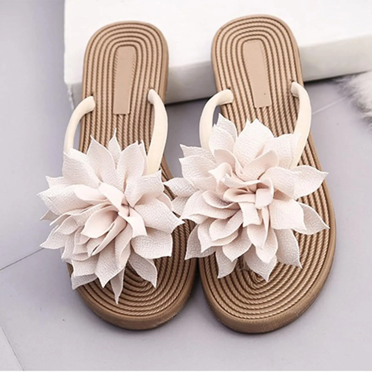 Lady Women Flowers Flat Flip Flops Beach Slippers Summer Casual Non-slip Slides Sandals T-strap Shoes