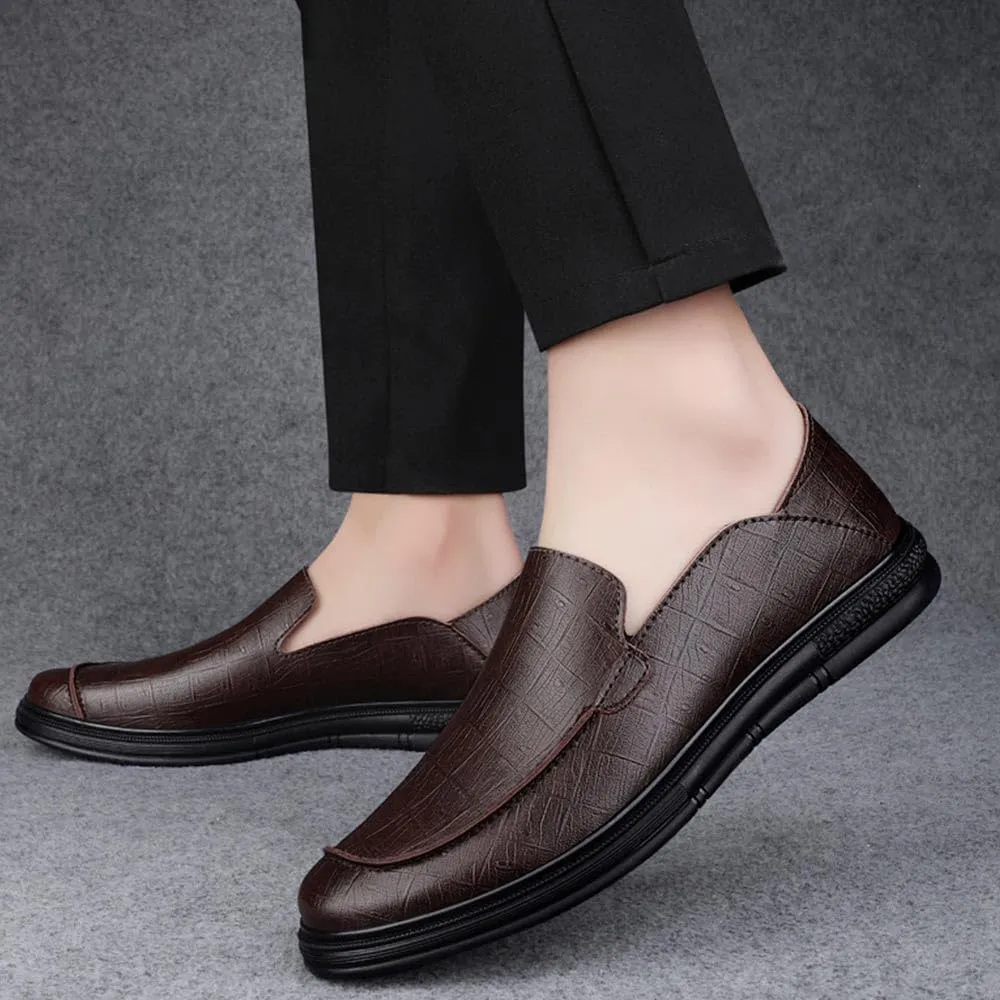 Maylrvjv Men's Casual Slip On Loafers Driving Moccasin Shoes Soft Comfy Walking Daily Leather Shoes