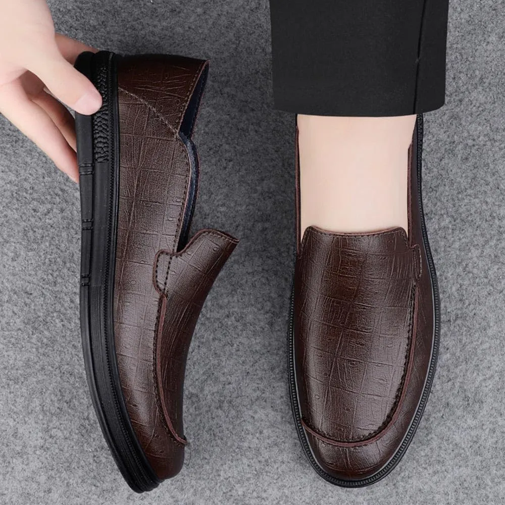 Maylrvjv Men's Casual Slip On Loafers Driving Moccasin Shoes Soft Comfy Walking Daily Leather Shoes