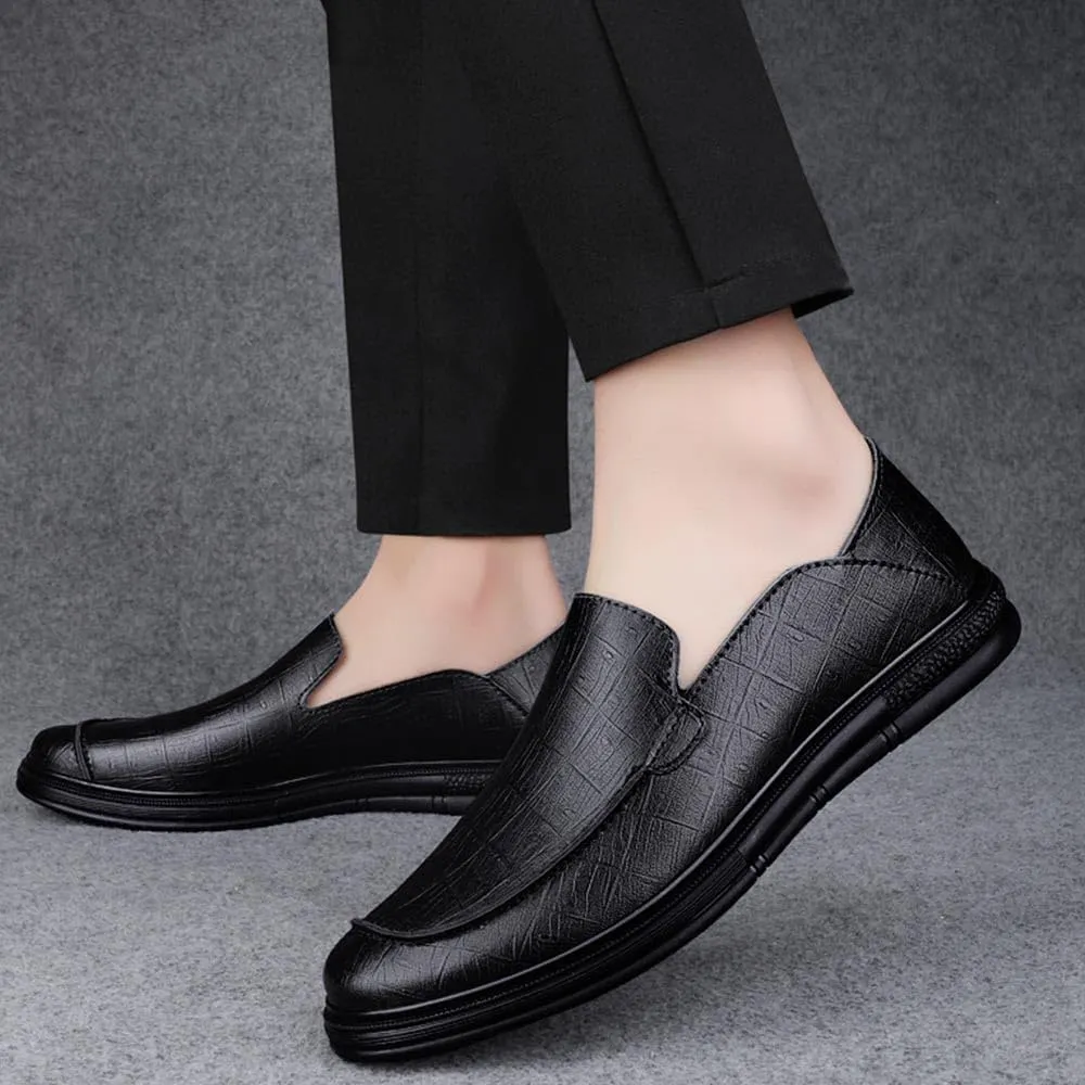 Maylrvjv Men's Casual Slip On Loafers Driving Moccasin Shoes Soft Comfy Walking Daily Leather Shoes