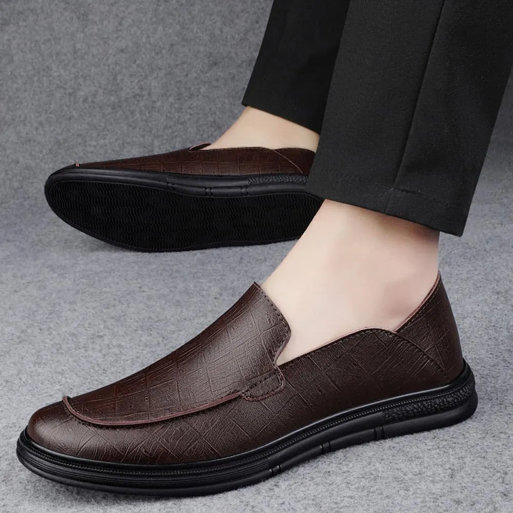 Maylrvjv Men's Casual Slip On Loafers Driving Moccasin Shoes Soft Comfy Walking Daily Leather Shoes