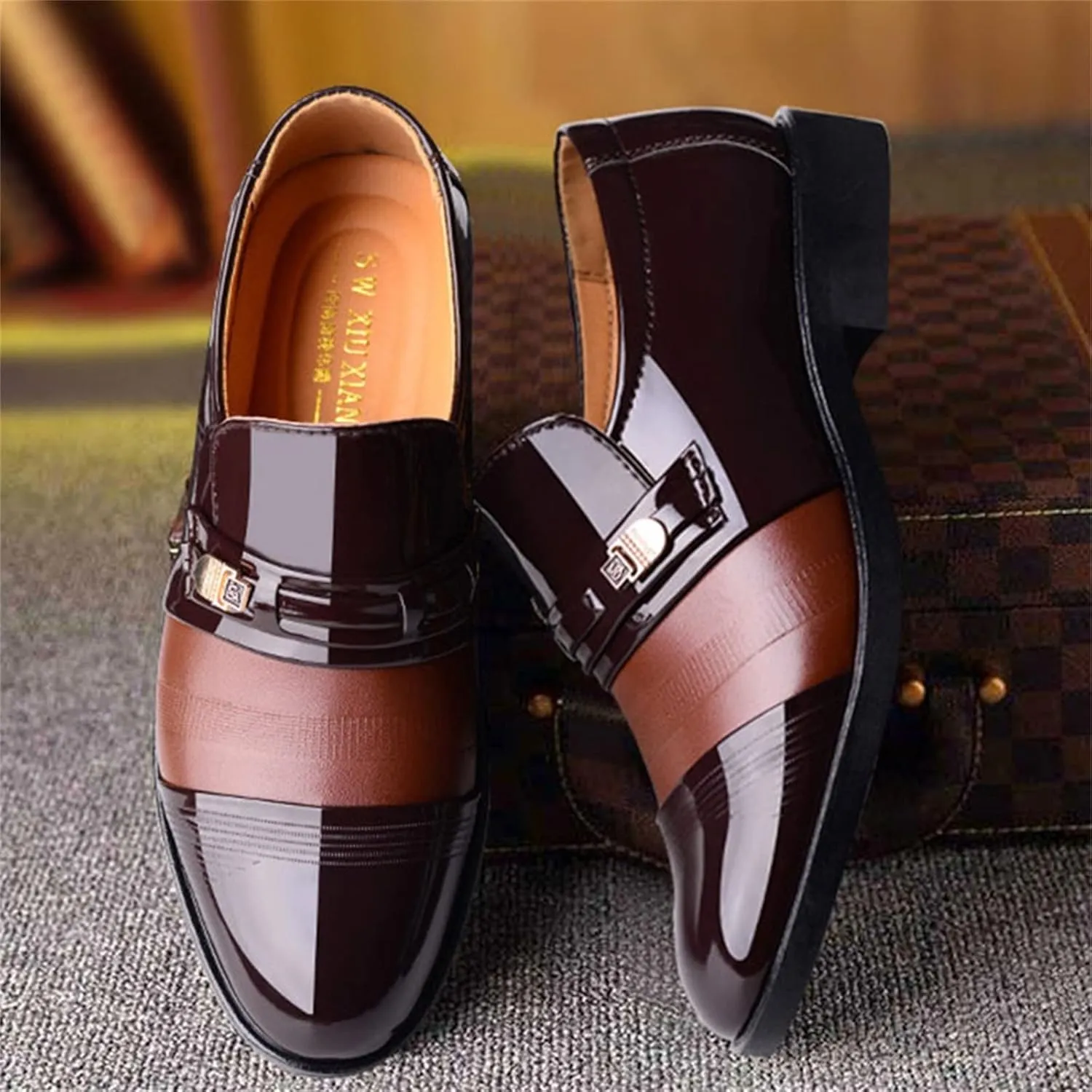 Mens Breathable Leather Shoes Formal Business Shoes for Men Low Heel Patent Leather Shoe Non Slip Arch Suppport Dress Footwear Comfortable Elegant Dating Shoe Man Durable Casual Footwear