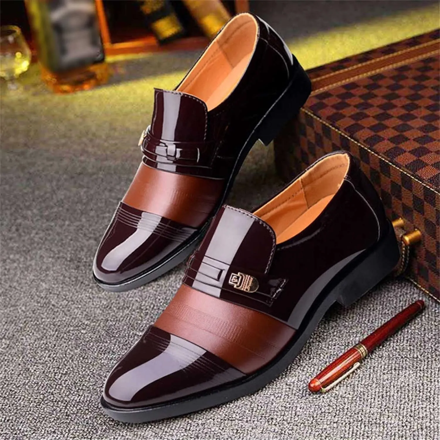 Mens Breathable Leather Shoes Formal Business Shoes for Men Low Heel Patent Leather Shoe Non Slip Arch Suppport Dress Footwear Comfortable Elegant Dating Shoe Man Durable Casual Footwear