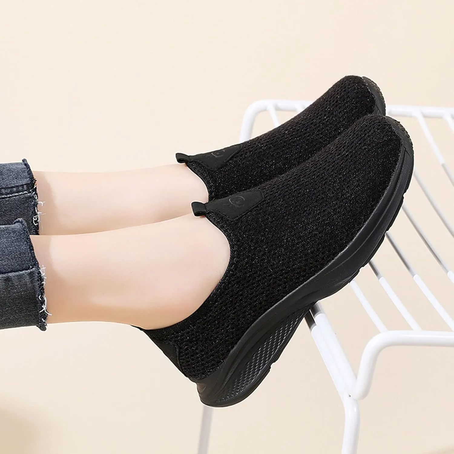 Men's Casual Dress Sneakers Womens White Sneakers with Arch Support White Shoes for Men Wide Toe Box Trendy Casual Platform Loafers for Women Mens Sneakers