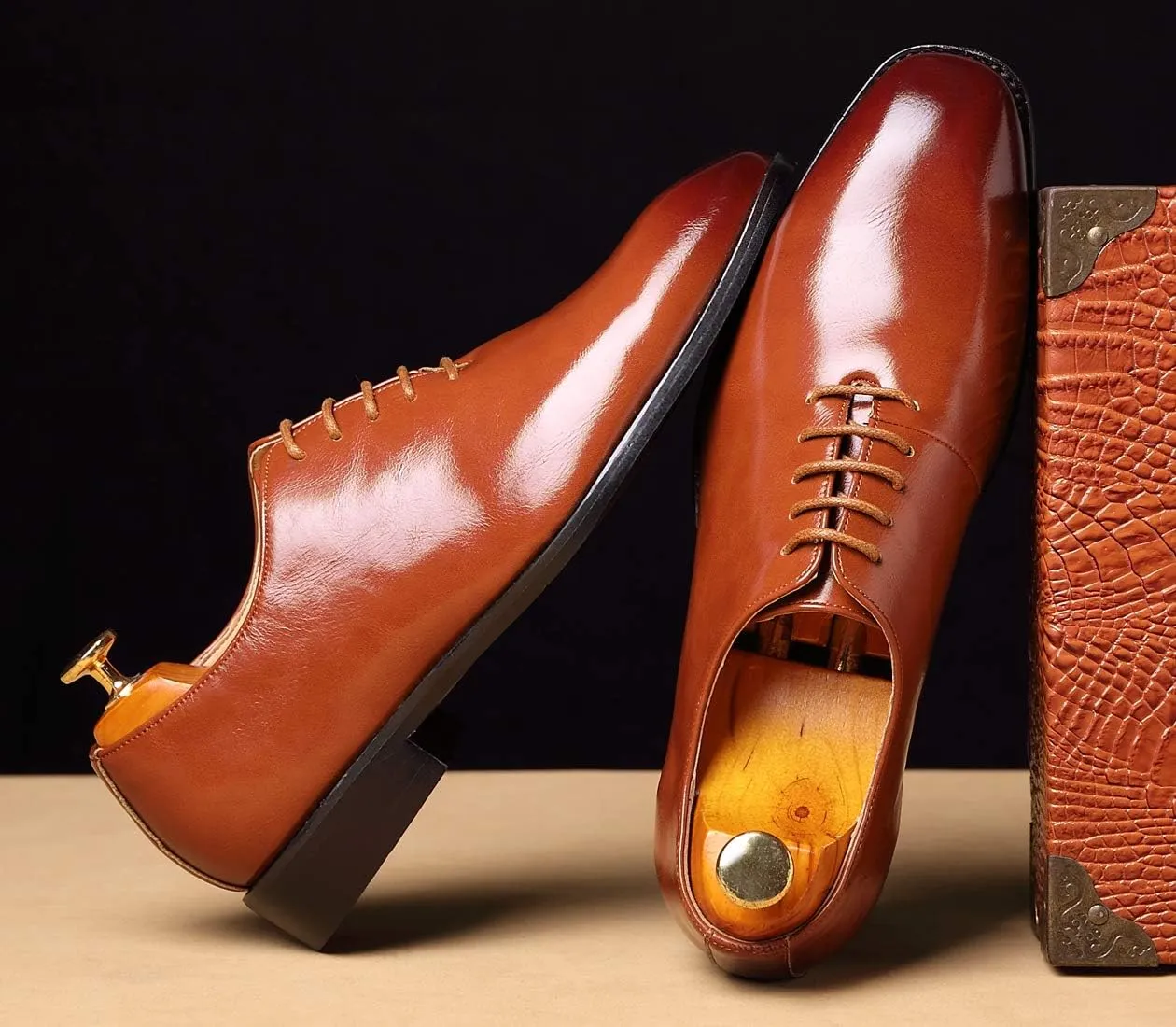 Mens Dress Shoes Wholecut Oxford Fashion Formal Leather Lace Up Shoes for Men
