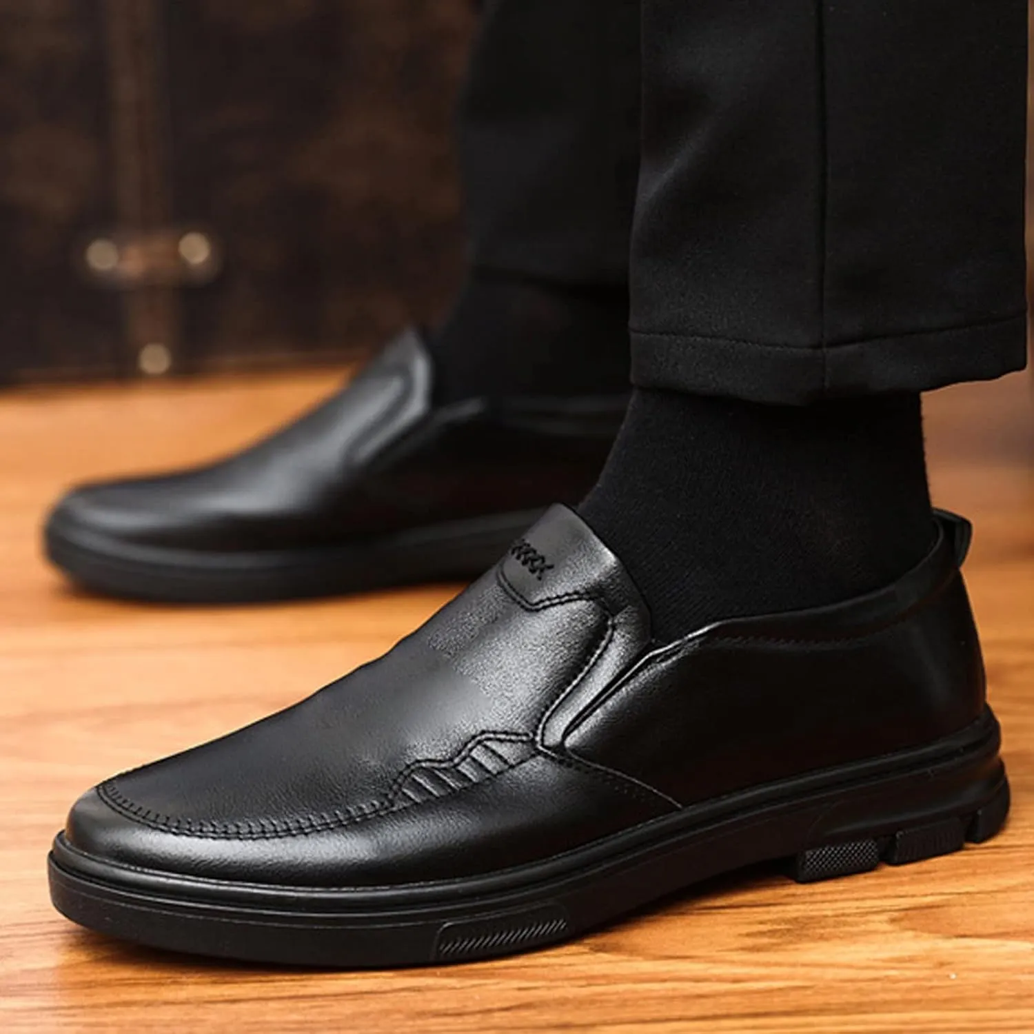 Mens Matte Leather Shoes Durable Thick Sole Dress Shoe Comfortable Business Formal Shoes Waterproof Daily Work Oxfords for Men Arch Support Walking Sneakers Cool Dating Leather Shoe