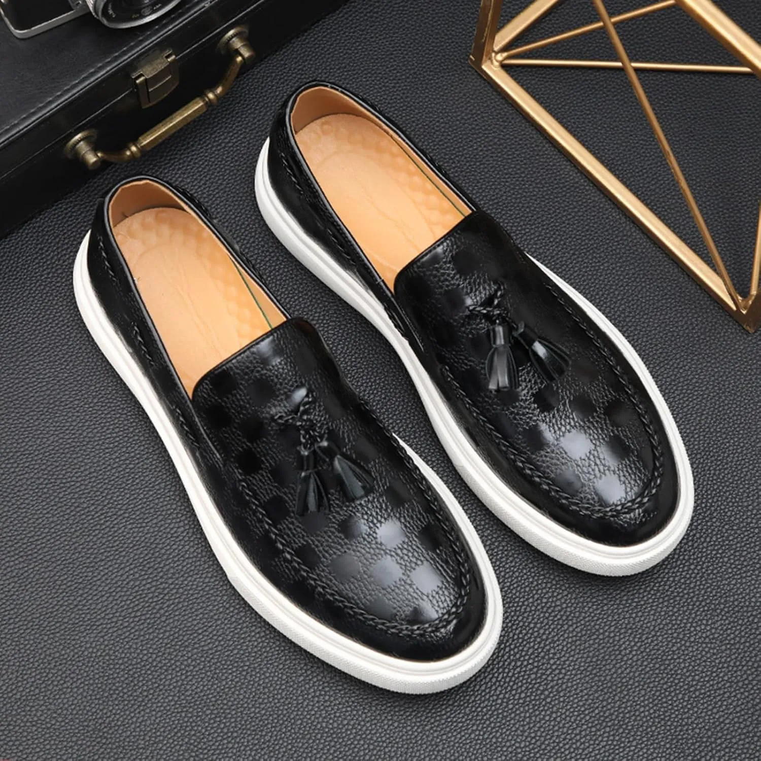 Men's PU Leather Slip-On Tassel Loafers Casual Platform Shoes Lightweight Driving Flat Leather Loafers