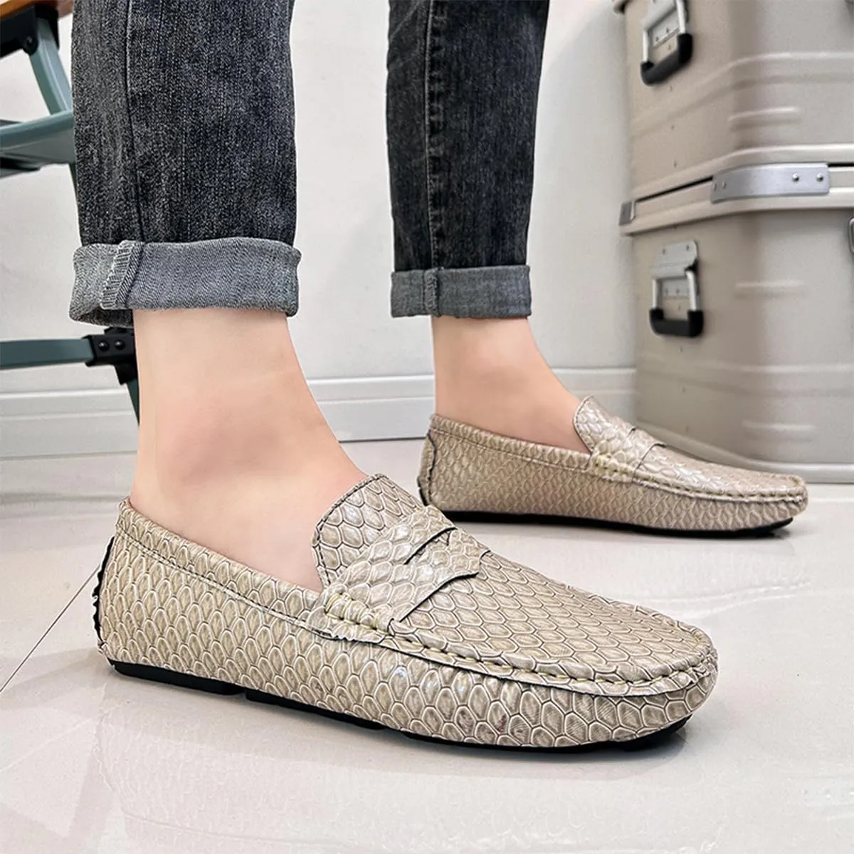 Men's Snake Embossed Leather Loafers Black Slip-On Driving Moccasins Shoes Style