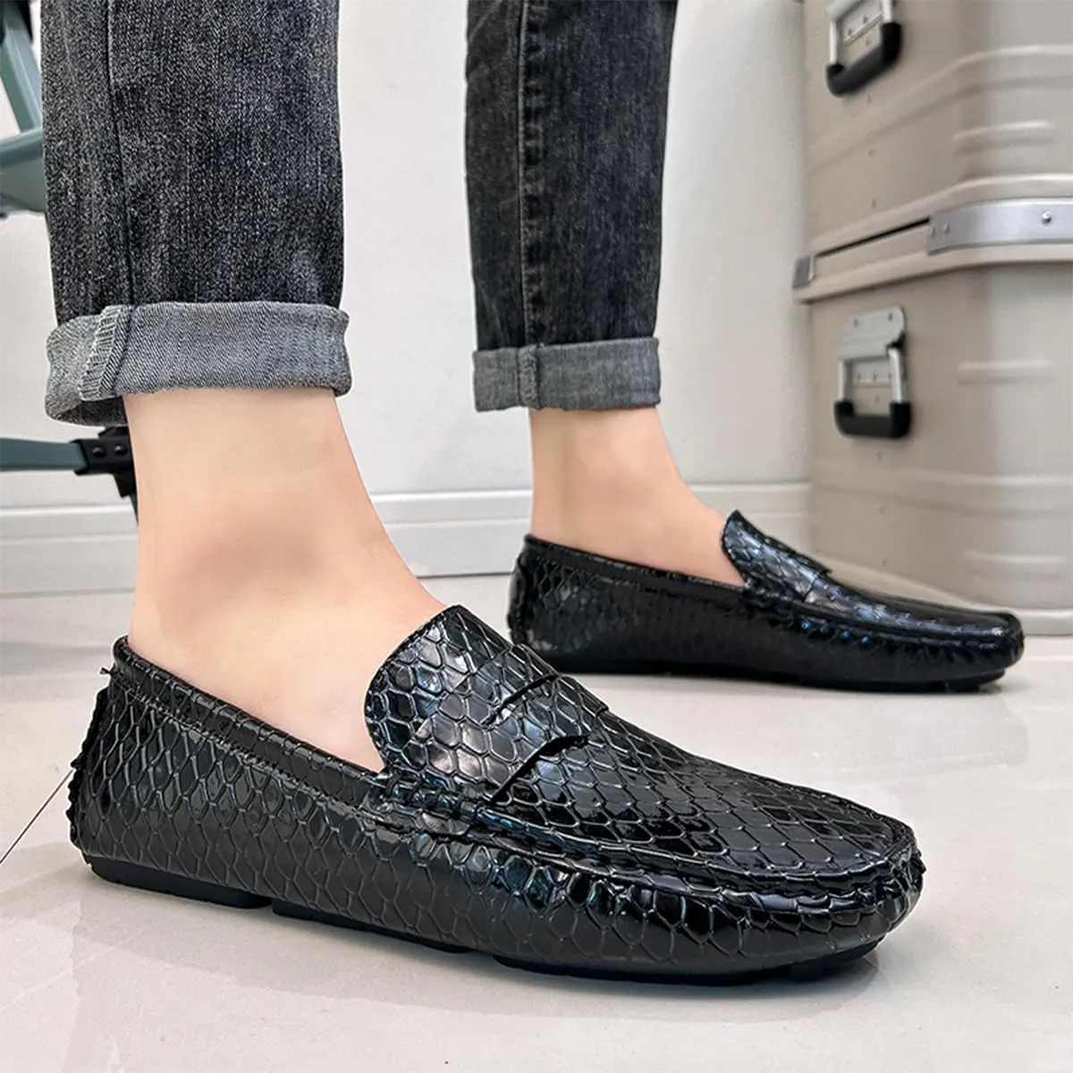 Men's Snake Embossed Leather Loafers Black Slip-On Driving Moccasins Shoes Style