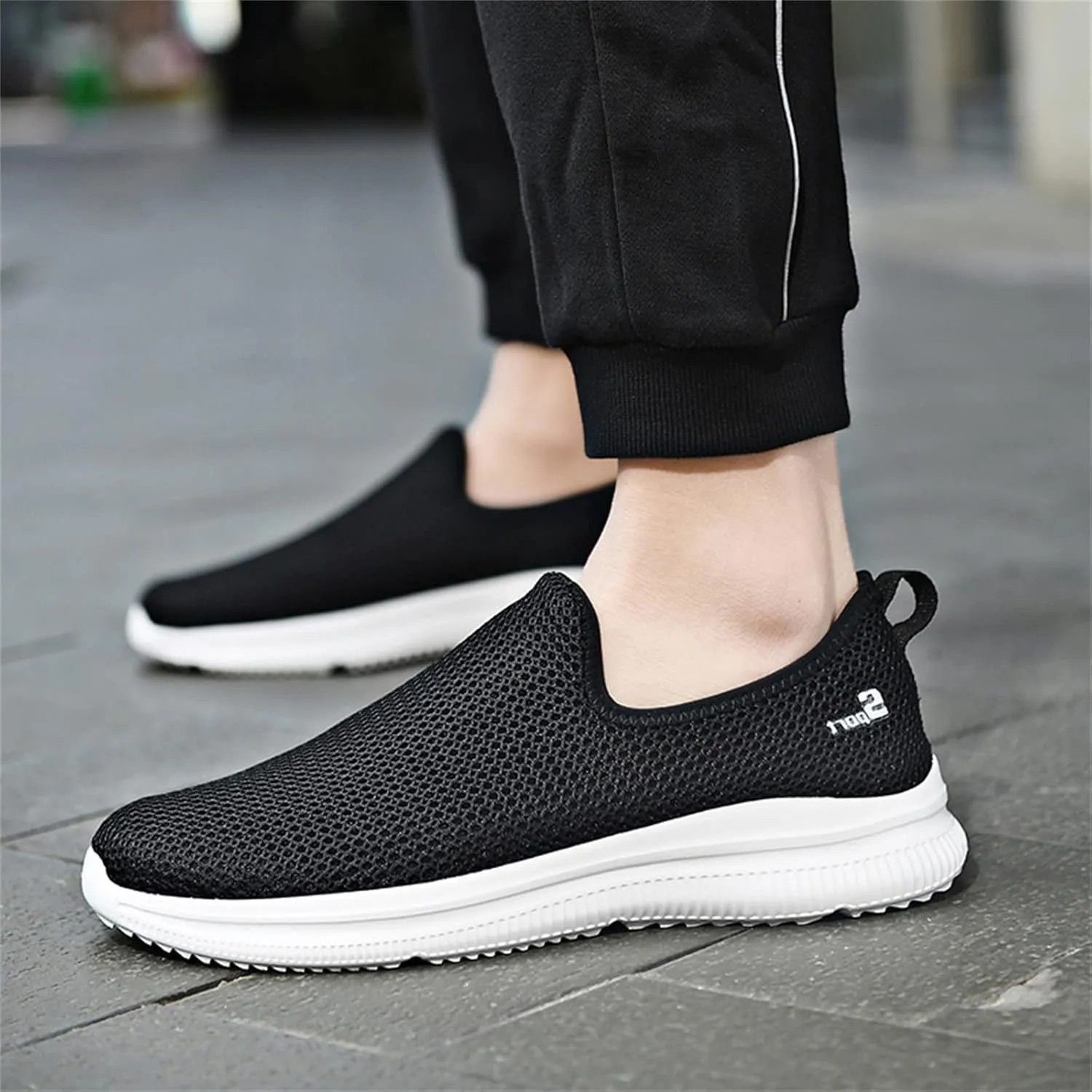 Slip On Casual Shoes Women's Sneakers in White in Wide Width Work Shoes Women Slip on Non Slip Low Top Casual Loafers for Women Dressy Womens White Sneakers