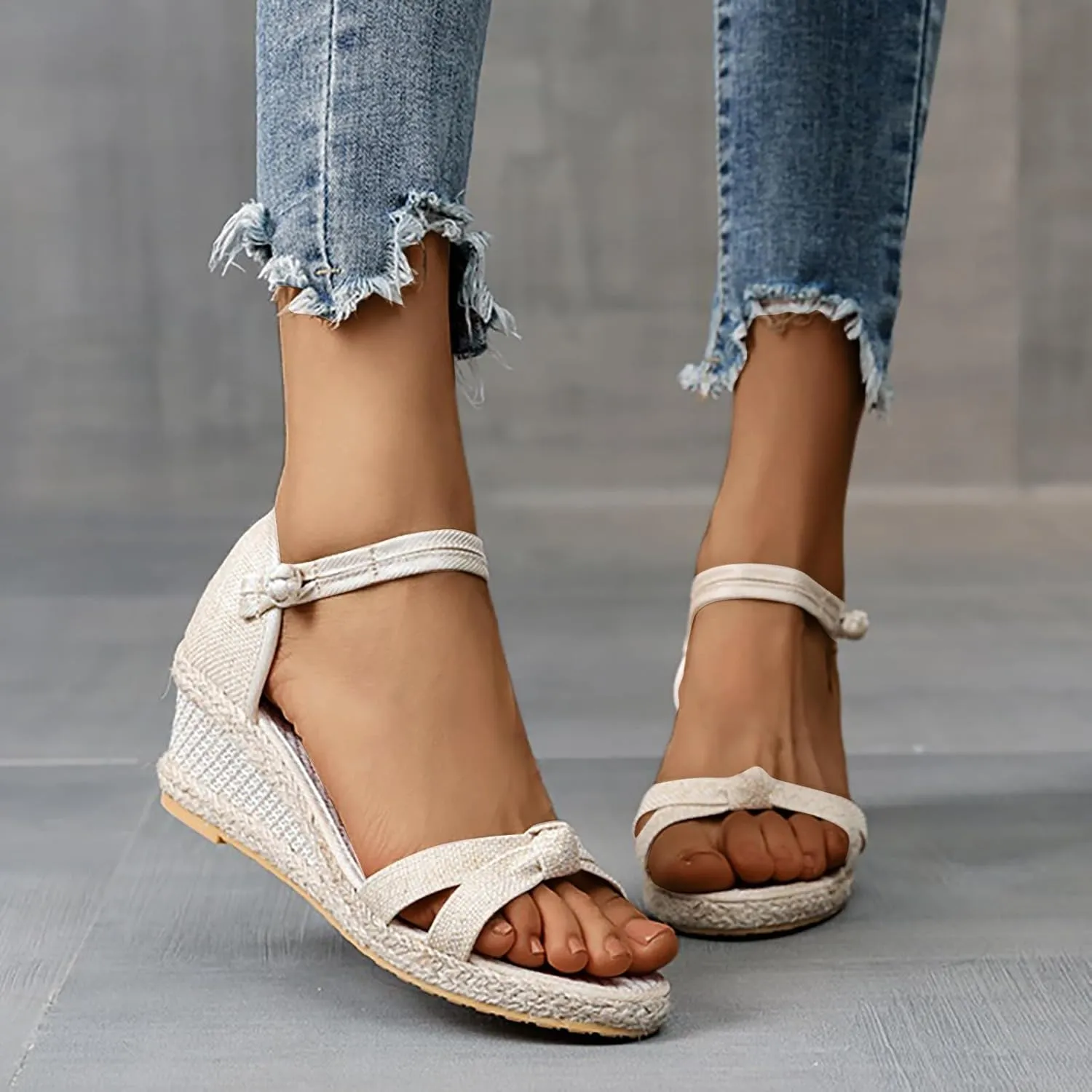 Wedge Sandals for Women Ankle Buckle Strap Closed Toe Wedge Sandals Casual Sloping High Heels Espadrilles Wedge Sandal Cute Shoes 2025