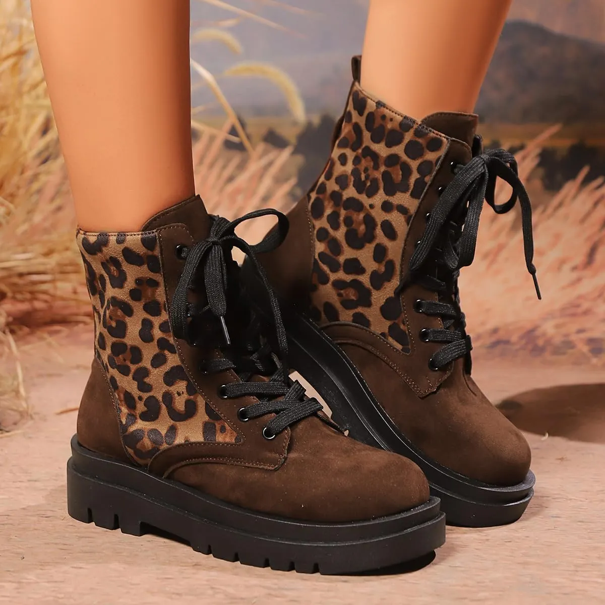 Women Round Toe Combat Ankle Boots Chunky Low Heel Leopard Printed Lace-up Combat Boots Fashion Short Booties