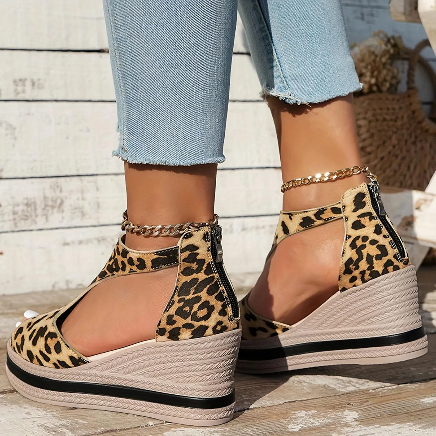 Women Wedge Sandals Peep Toe Back Zip High Heels Retro Cutout Slip On Casual Platform Sandals Comfortable Summer Shoes