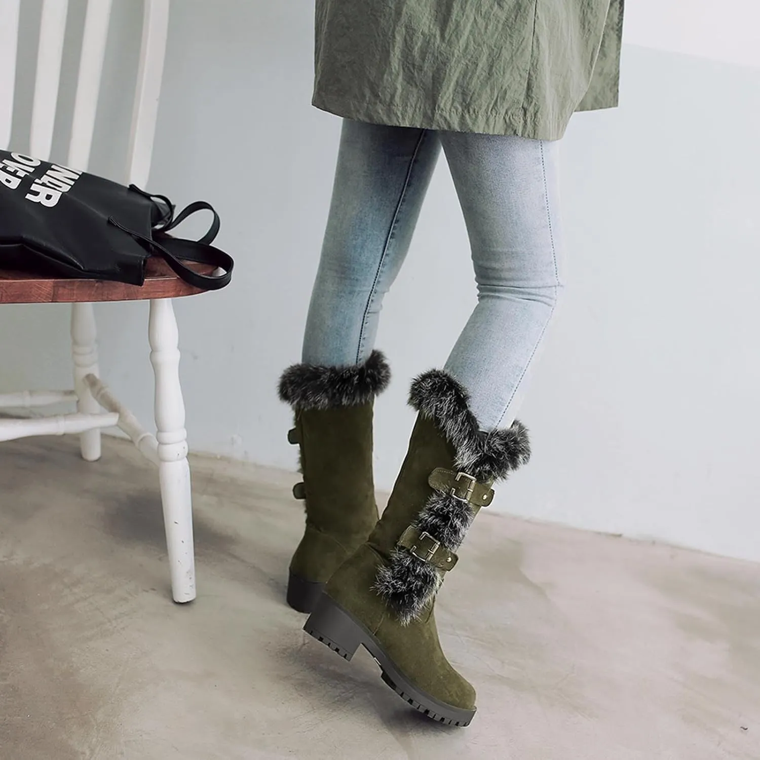 Women's Autumn and Winter Fashion Suede Warm Furry Boots Belt Buckle Thick Soled Mid Calf Large Calf Boots for Women