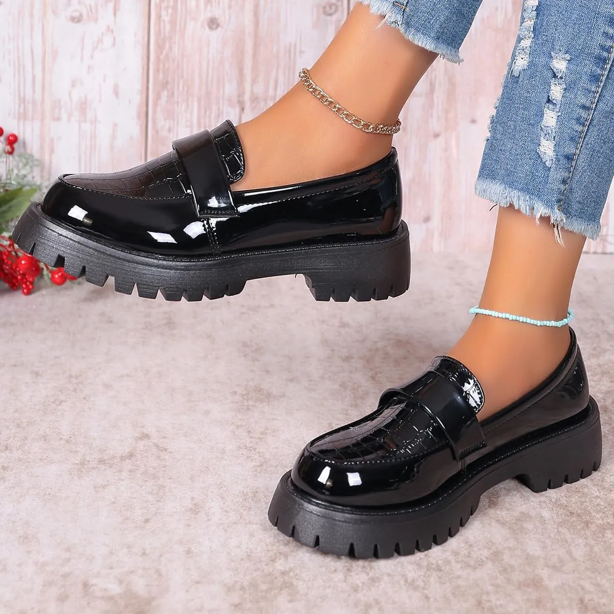 Women's Chunky Platform Loafers Classic Round Toe Lug Sole Business Casual Formal Work Shoes