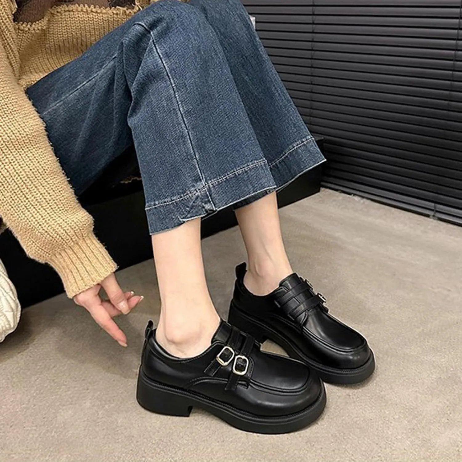 Women's Vintage Loafers with Round Toe, Thick Sole, Chunky Heel - Versatile Slip-On Shoes for Business and Work - Spring/Autumn Fashion