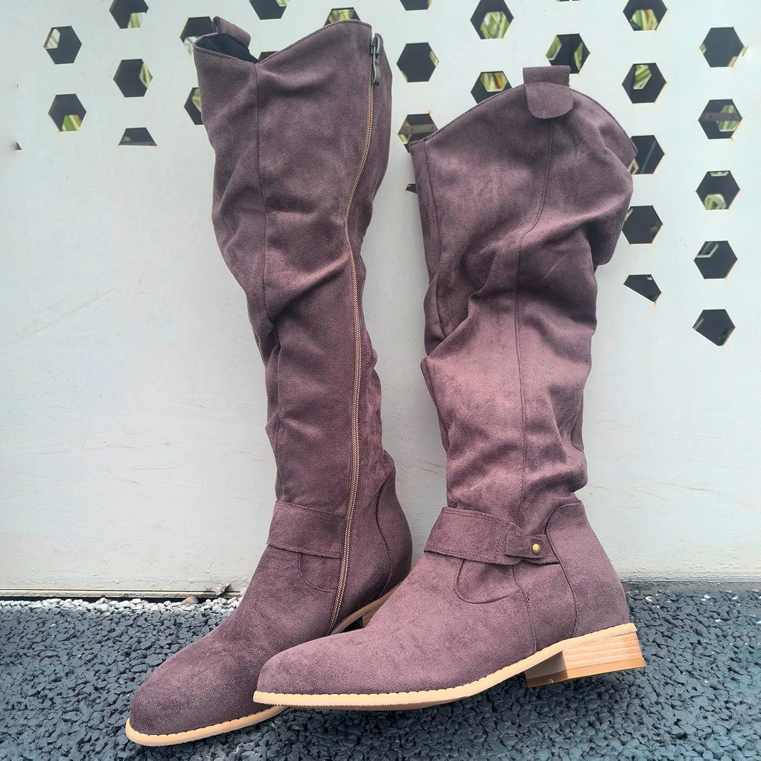 Women's Vintage Style Boots Solid Suede Side Zipper Trim with Fashion Knee Length Boots Comfort Boots