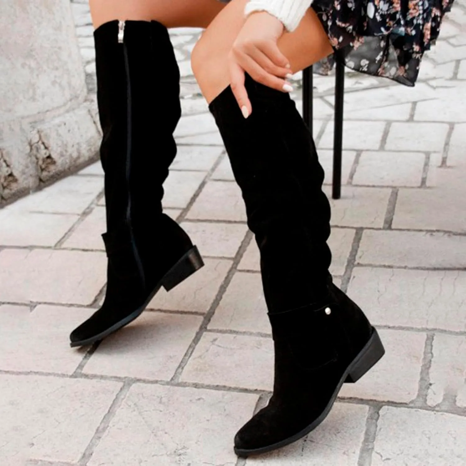 Women's Vintage Style Boots Solid Suede Side Zipper Trim with Fashion Knee Length Boots Comfort Boots